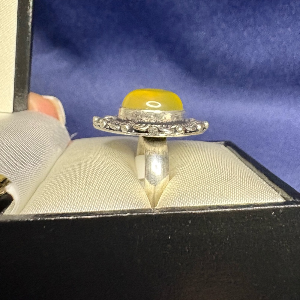 🤩Ring Chalcedony Agate Healing Gemstone Silver Setting Yellow Detailed Setting - Picture 5 of 6